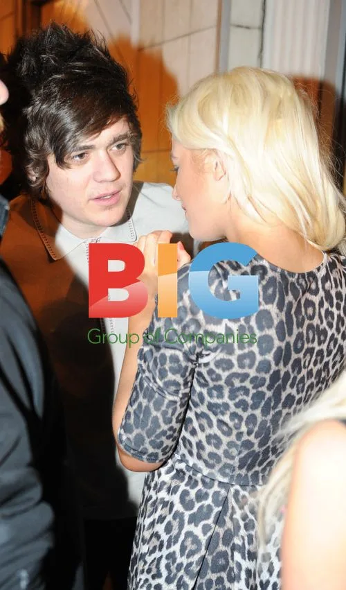 Frankie Cocozza with two blondes in Newcastle
