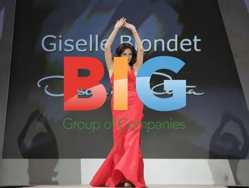 Giselle Blondet at The Heart Truth's Red Dress Fall 2012 Show