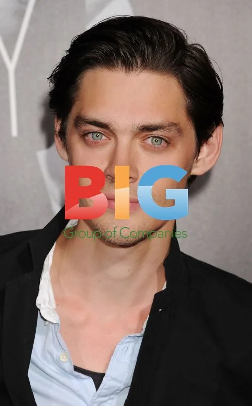 Tom Payne at 'This Means War' Premiere