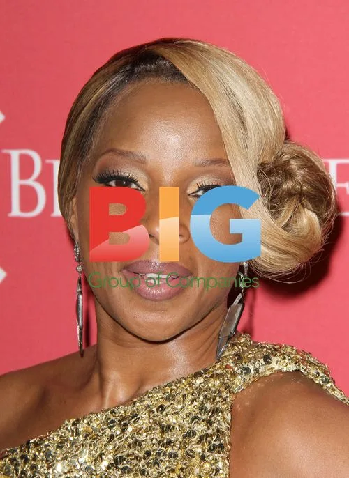 Mary J Blige at Belvedere Red Pre-Grammy's Party