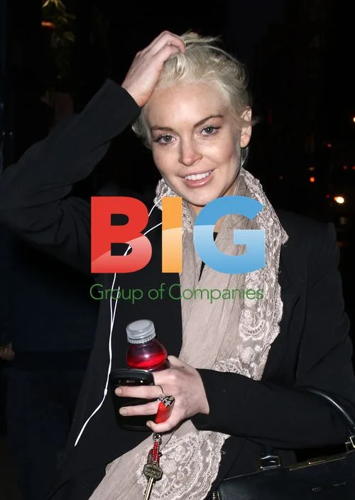 Lindsay Lohan Shopping in Soho