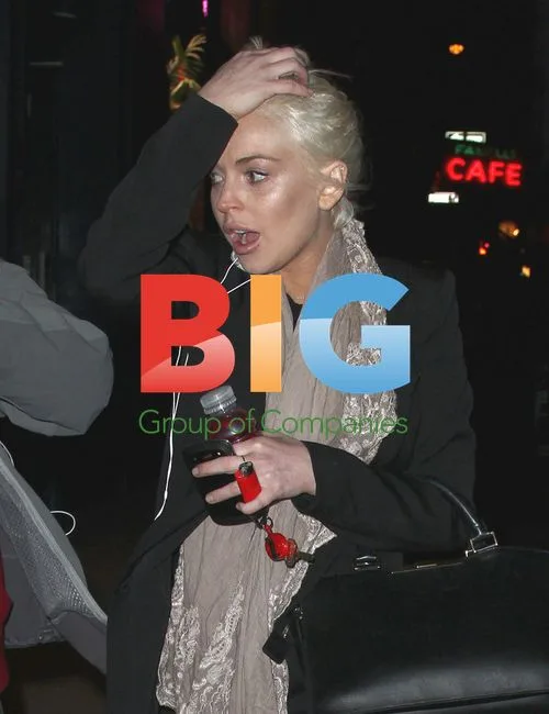 Lindsay Lohan Shopping in Soho