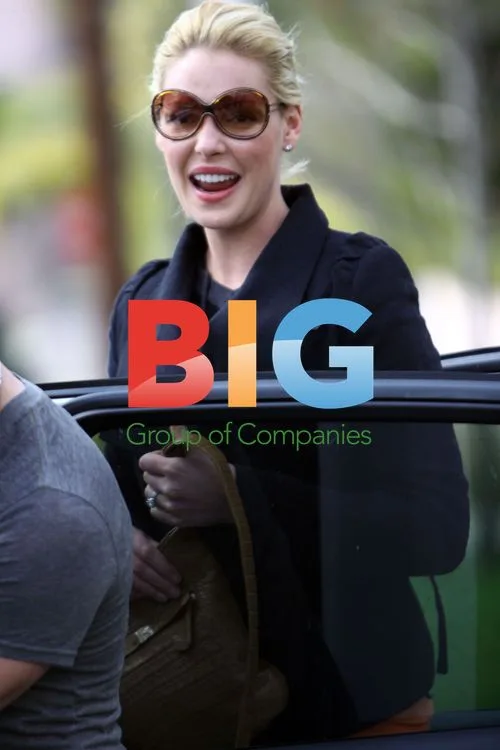 Katherine Heigl Out with Family