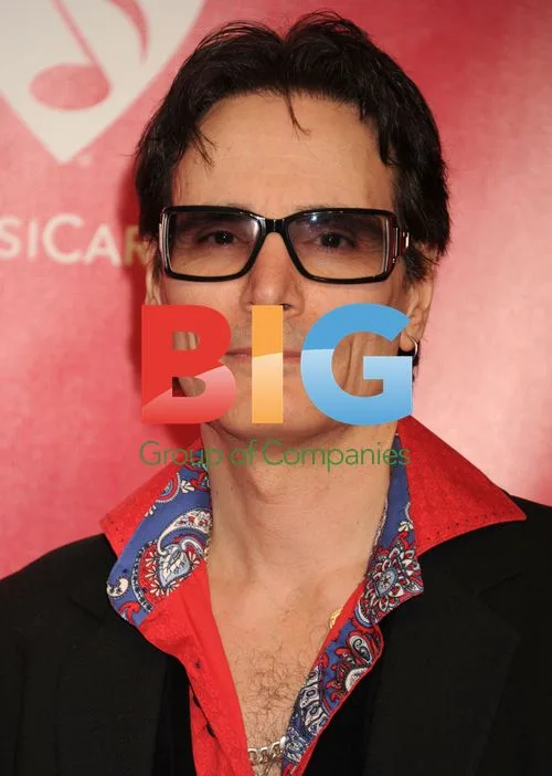 Steve Vai at MusiCares Gala for Paul McCartney