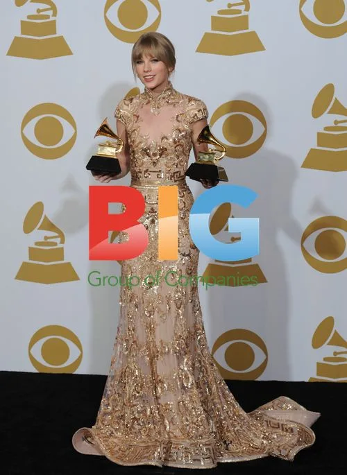 Taylor Swift Backstage with Grammys