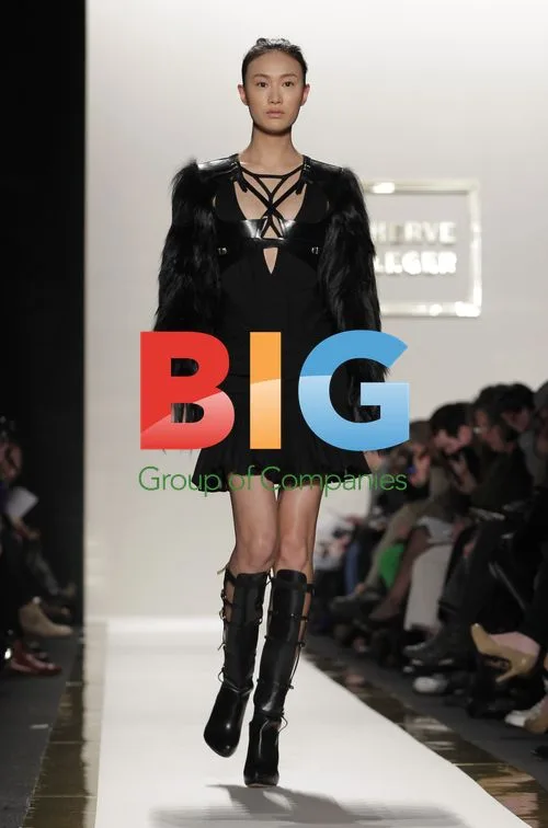 Herve Leger Fall 2012 Fashion Show