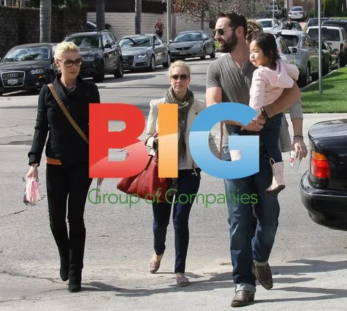 Katherine Heigl with family in Hollywood