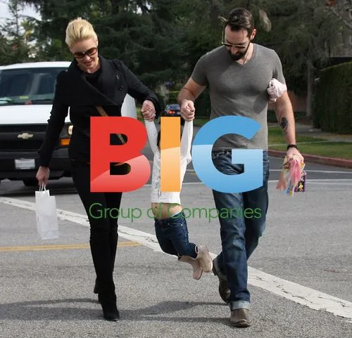 Katherine Heigl with Family in Hollywood