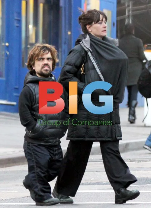 Peter Dinklage and Wife Erica Schmidt Strolling in NYC