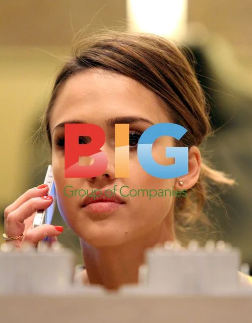 Jessica Alba Gets Manicure and Massage in NYC