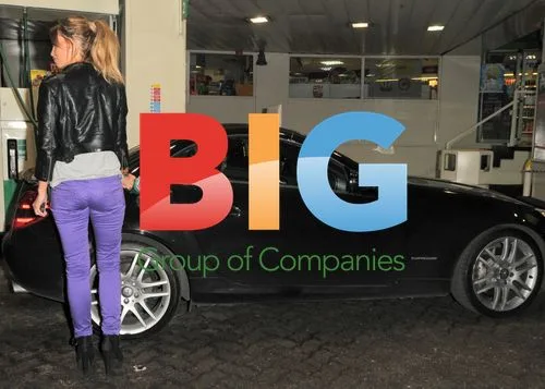 TOWIE Stars Lauren Pope and Chloe Sims Stop at Fuel Station