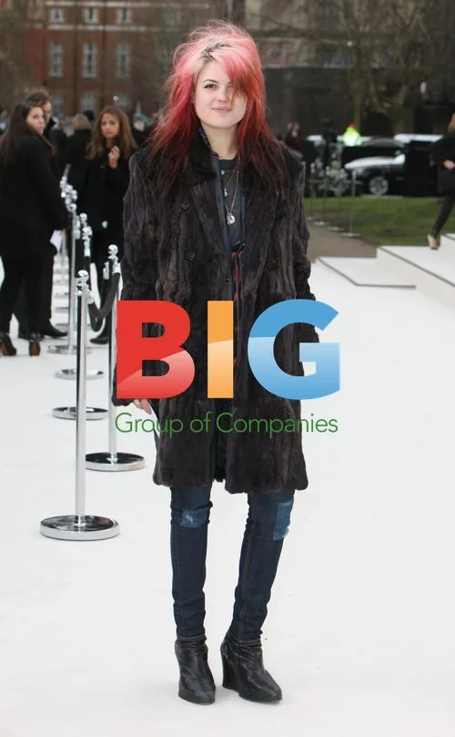 Alison Mosshart at Burberry Show