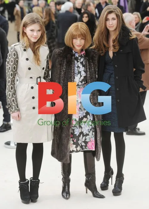 Anna Wintour at Burberry AW12 Show