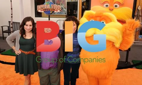 Danny DeVito, Rhea Perlman and Daughter at 'The Lorax' Premiere