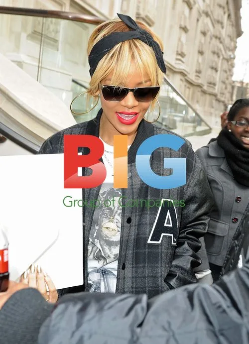 Rihanna Leaves London Hotel