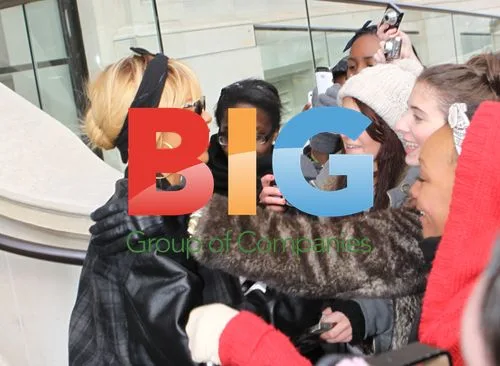 Rihanna Greets Fans in London