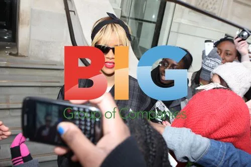 Rihanna Greets Fans in London