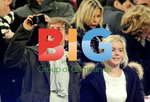 Sebastian Vettel and Hanna Prater at FC Barcelona Match