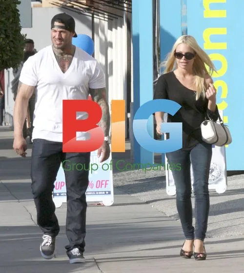 Jesse Jane Shops with Friend in West Hollywood