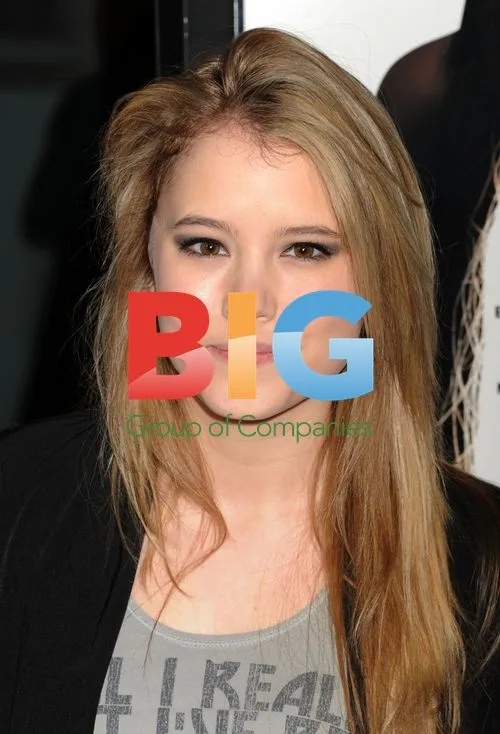 Taylor Spreitler at Gone Premiere