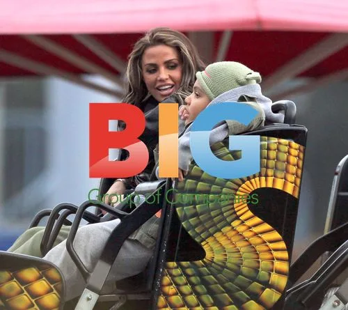 Katie Price Spends Day with Kids at Paultons Park