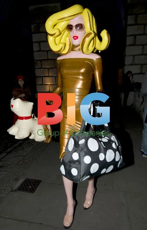 Celebs Arrive at London Fashion Week