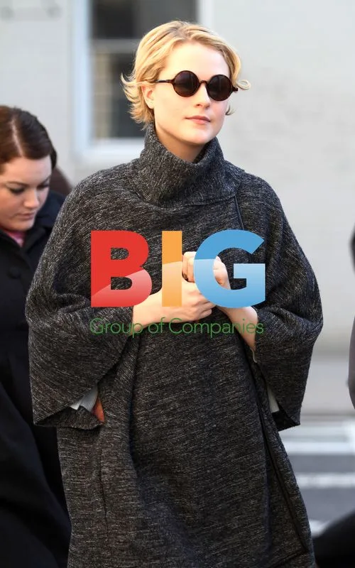 Evan Rachel Wood on 'A Case of You' Set