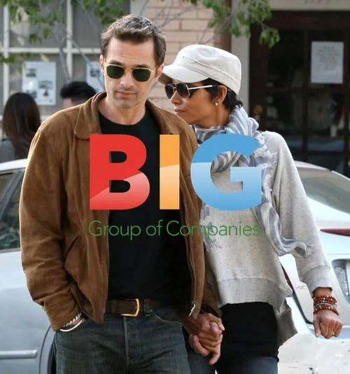 Halle Berry and Olivier Martinez Shopping in LA