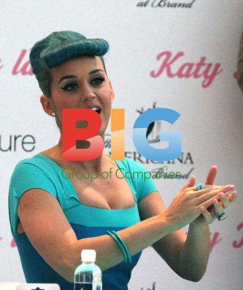Katy Perry Launches Eyelash Brand in Glendale