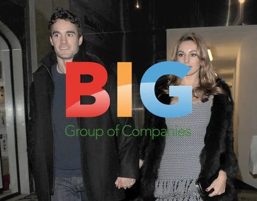 Kelly Brook and Thom Evans Leaving Restaurant