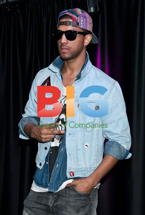 Mateo Performs at Power 99 Concert