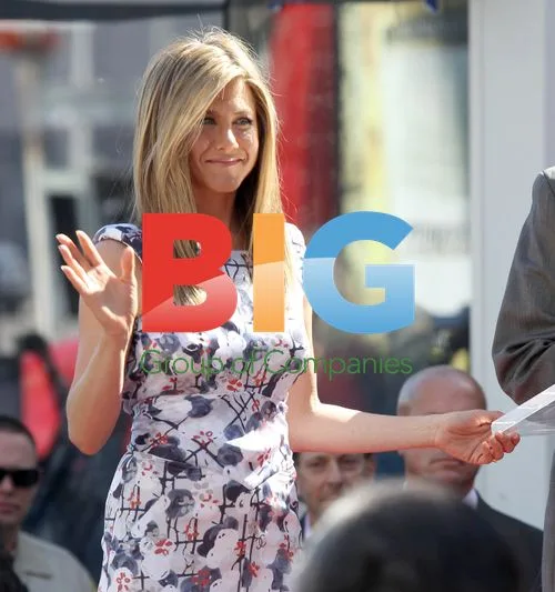 Jennifer Aniston Accepts Hollywood Star