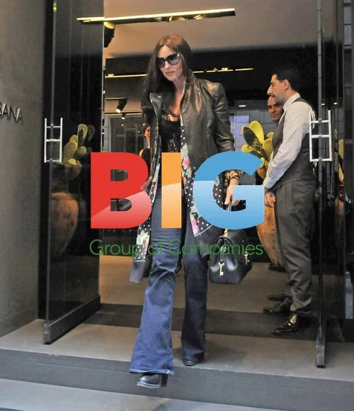 Monica Bellucio Shopping in Milan