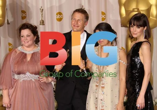 Melissa McCarthy, Daniel Junge, Sharmeen Obaid-Chinoy, Rose Byrne at Oscars