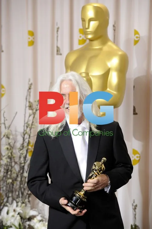 Robert Richardson Wins Oscar for "Hugo"