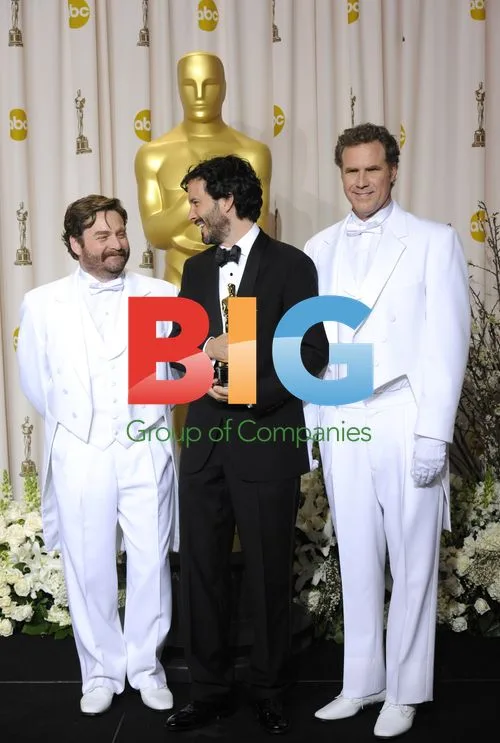 Bret McKenzie Wins Oscar for "Man or Muppet"