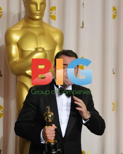 Jean Dujardin Backstage at Oscars