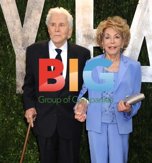 Kirk Douglas and Anne Douglas at 2012 Vanity Fair Oscars Party