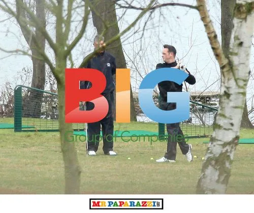 Ant & Dec Golf Lesson in London