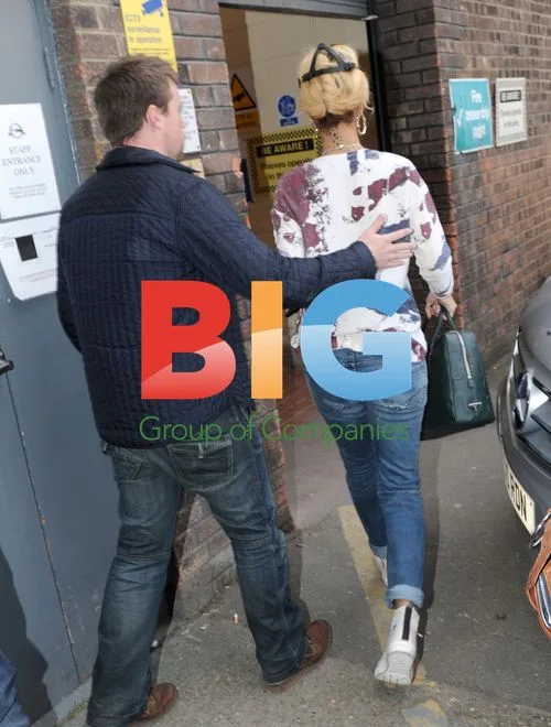 Rihanna Leaving Hotel to Fans in London