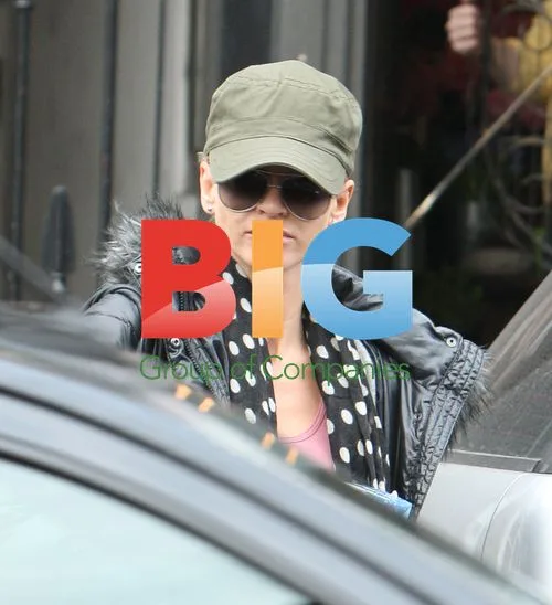 Sarah Harding spotted with Vita Coco
