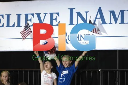 Mitt Romney Campaign Rally in Novi, MI
