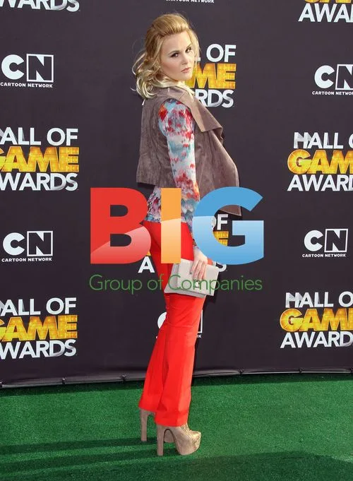 Ashlee Keating at Cartoon Network Hall of Game Awards