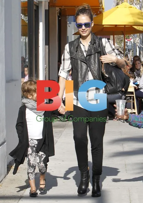 Jessica Alba with daughter Honor