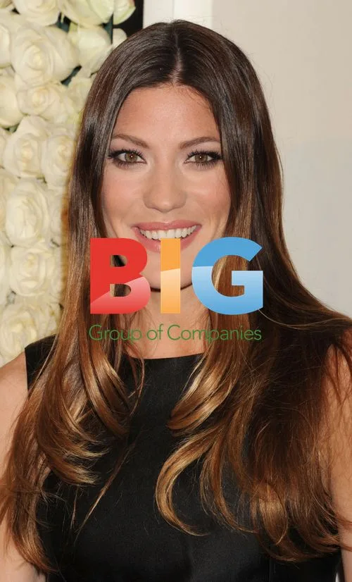 Jennifer Carpenter at QVC's Buzz on the Red Carpet