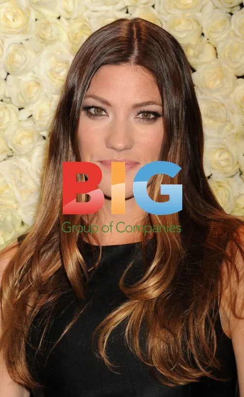 Jennifer Carpenter at QVC's Buzz on the Red Carpet