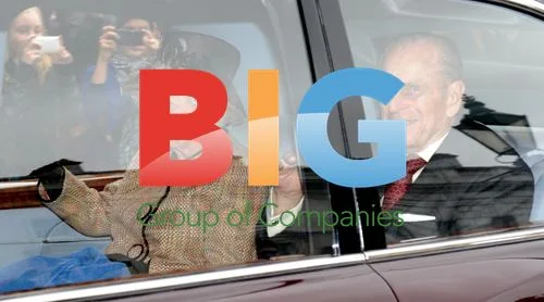 Queen Elizabeth Opens Strand Cultural Venue