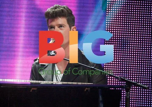 Robin Thicke at BET's Rip the Runway 2012