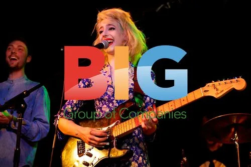 Beth Jeans Houghton on Stage