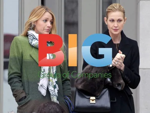Blake Lively and Kelly Rutherford on Gossip Girl Set
